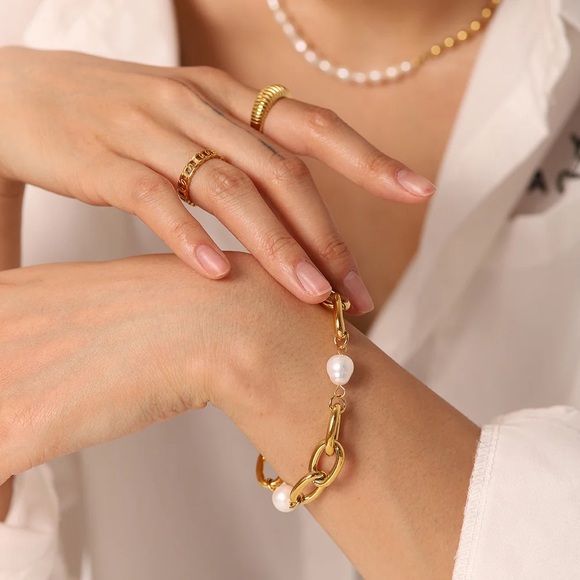 18K Gold Plated Chunky Link Chain Bracelet*Freshwater Pearls Bracelet*JD - Picture 2 of 6
